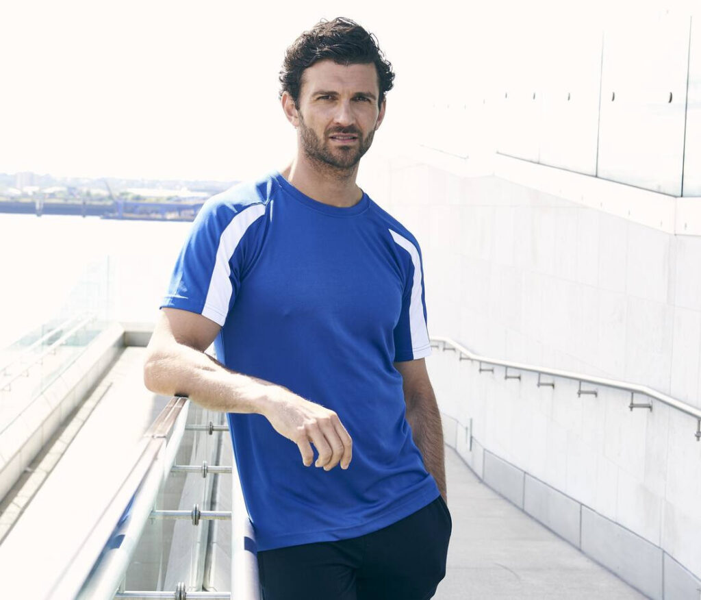 Tee-shirts techniques pour la pratique du sport en outdoor